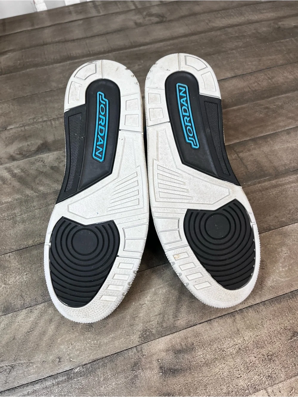 Jordan bold blue